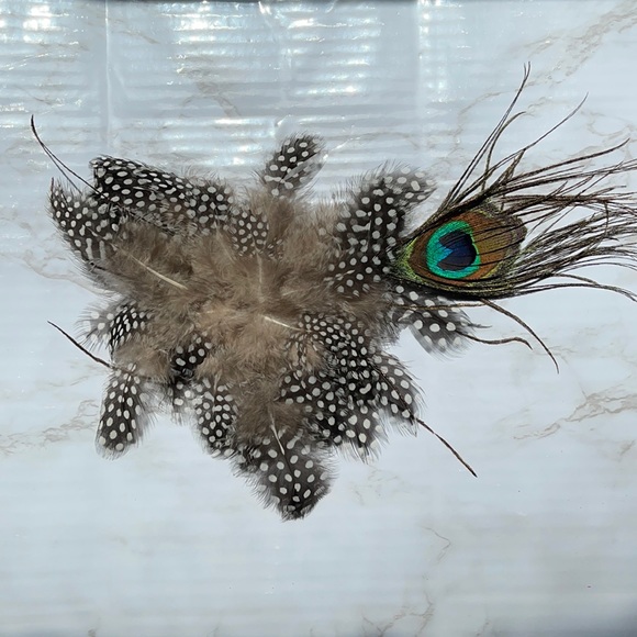 Peacock Feathered Headpiece 🦚 - Picture 7 of 15